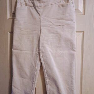 Croft & Barrow White Capris Siz 10, Stretch, High Rise, Pockets NWOT